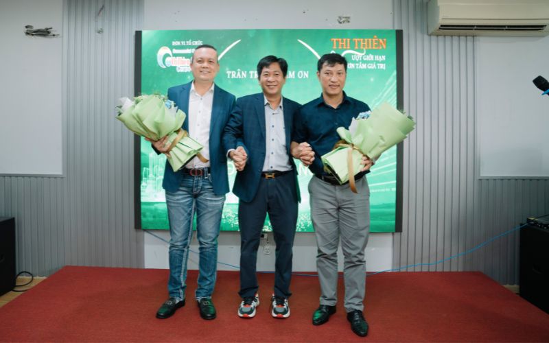 Nh&agrave; t&agrave;i trợ