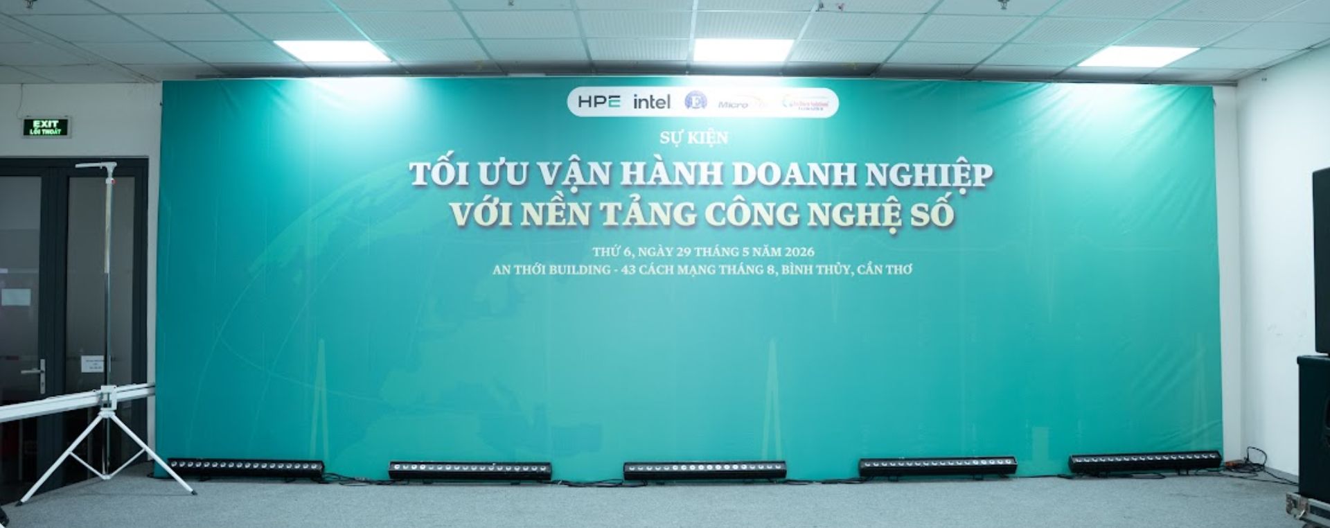 Hội thảo tối ưu vận h&agrave;nh doanh nghiệp với nền tảng c&ocirc;ng nghệ số tại Cần Thơ